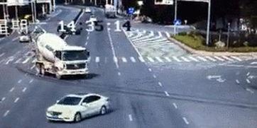 水泥罐车爆料视频,揭秘工程现场真实情况