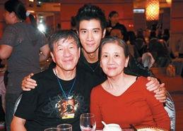 王力宏父母爆料视频播放